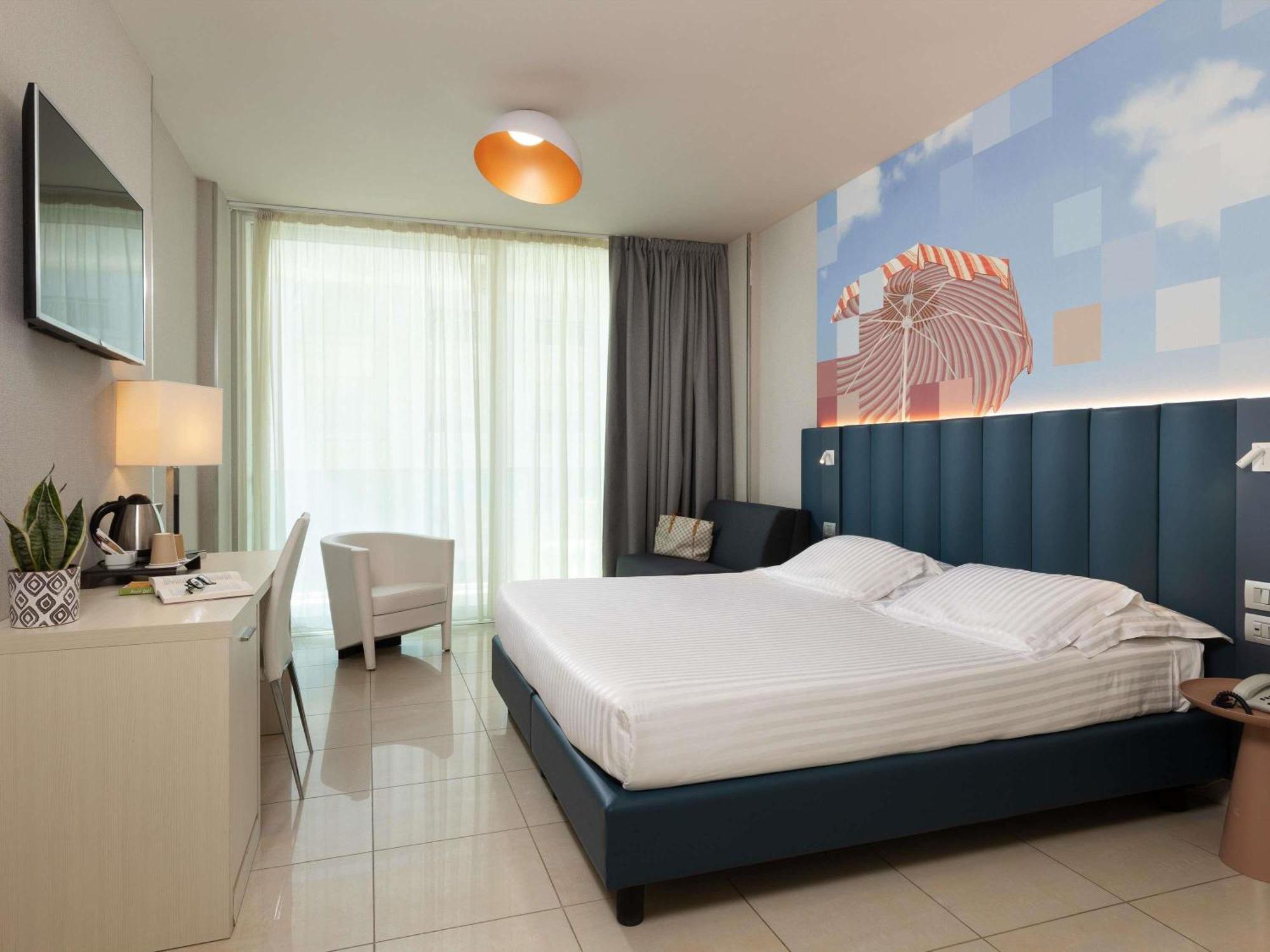 Mercure Hotel Rimini Artis Exteriör bild
