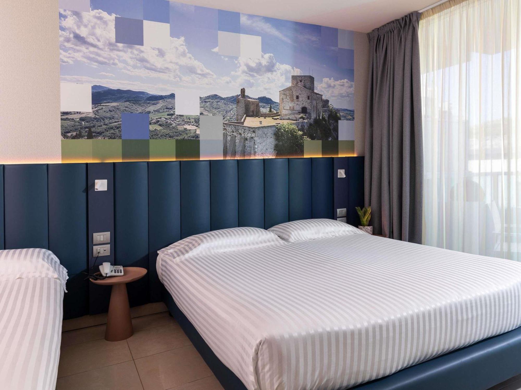 Mercure Hotel Rimini Artis Exteriör bild