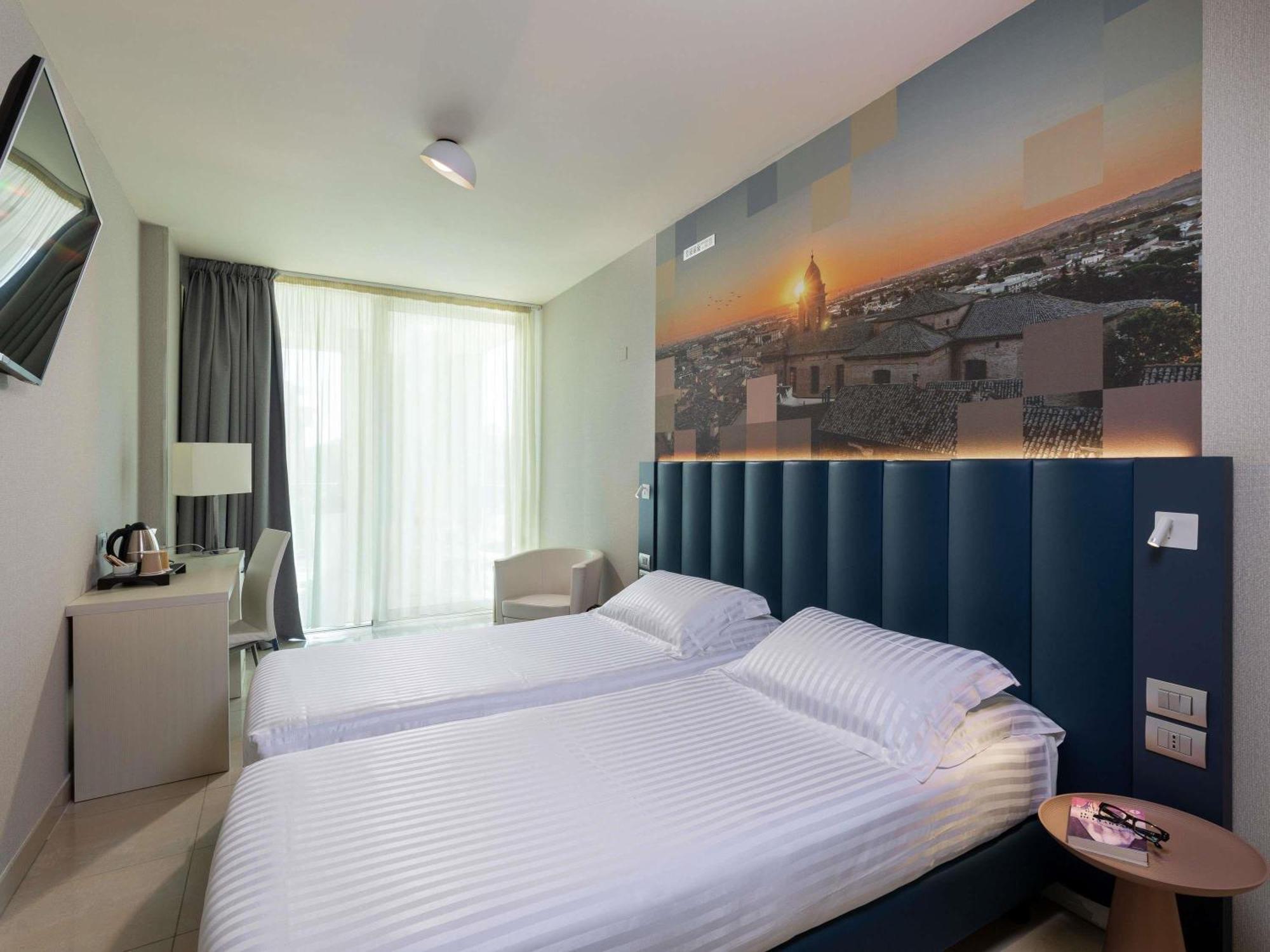 Mercure Hotel Rimini Artis Exteriör bild