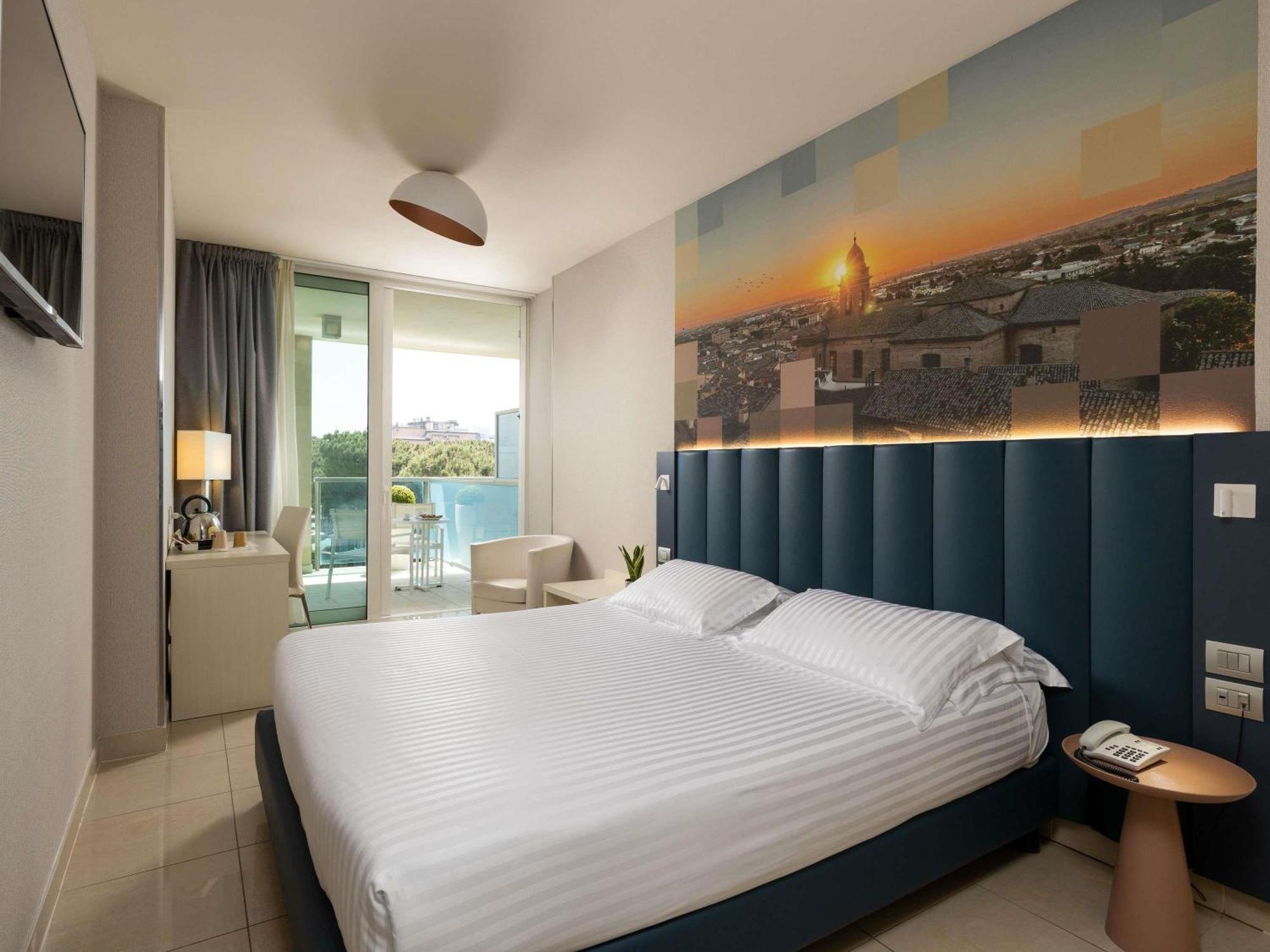 Mercure Hotel Rimini Artis Exteriör bild